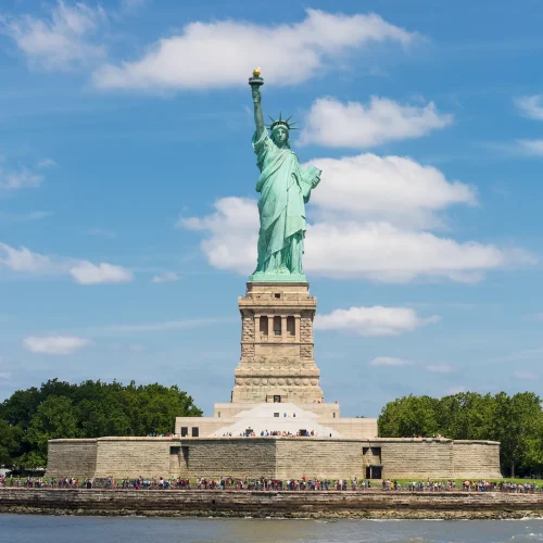 statue-liberty-liberty-island-new-york